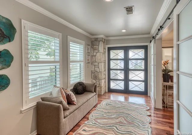 3rd image of 528 Lighthouse Dr # 6 #6, Horseshoe Bay, TX 78657 | MLS# 1967481
