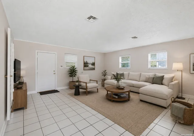 4th image of 455 Laramie Dr, San Antonio, TX 78209 | MLS# 1967507