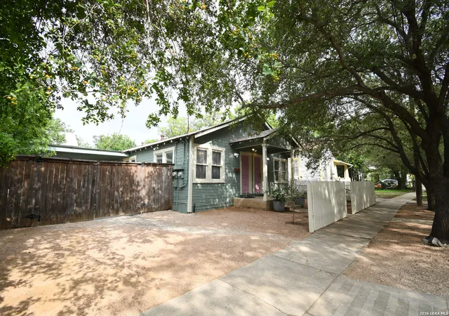 3rd image of 210 Mission St, San Antonio, TX 78210 | MLS# 1967511