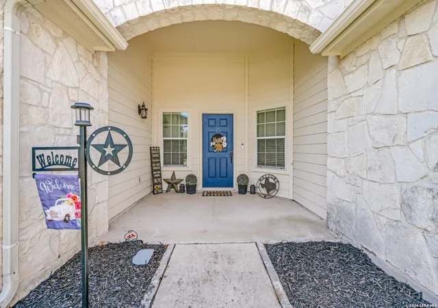 3rd image of 137 Hidden Cave, Cibolo, TX 78108 | MLS# 1967518