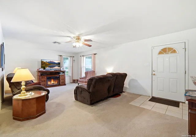 Photo 3 of Single family home for sale at 908 N Mansfield St, Pleasanton, TX 78064 | MLS# 1967524 | Listing updated on 2026-05-27