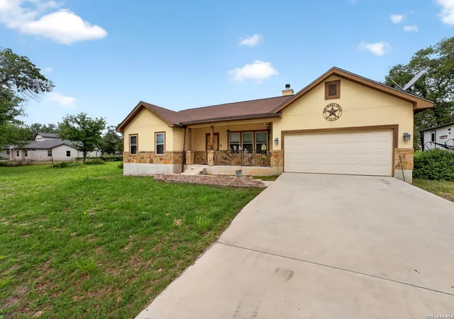 Homes for sale in Natalia, TX | 160 County Road 6874, Natalia, TX 78059 | MLS# 1967531