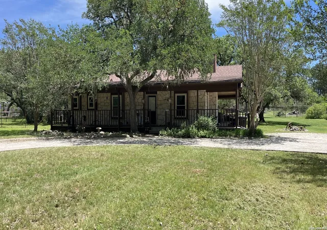 Photo 3 of Single family home for sale at 650 Wild Turkey Run, New Braunfels, TX 78132 | MLS# 1967664 | Listing updated on 2026-09-05