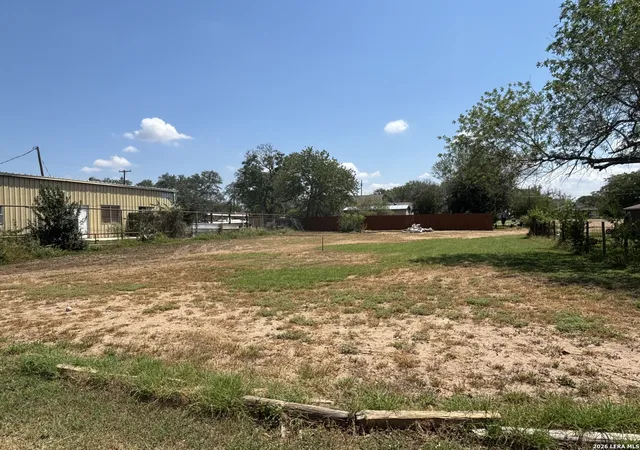 Photo 3 of Land for sale at 00 Renfro, Devine, TX 78016 | MLS# 1967694 | Listing updated on 2026-08-21