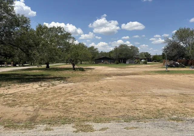 Photo 3 of Land for sale at 704 Curtis, Devine, TX 78016 | MLS# 1967710 | Listing updated on 2026-08-21