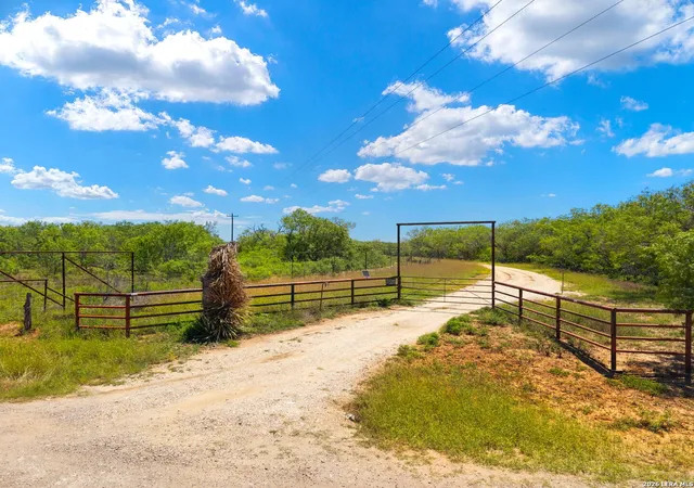 Land for sale at Tbd Ralph Coughran, Pleasanton, TX 78064 | MLS# 1967711
