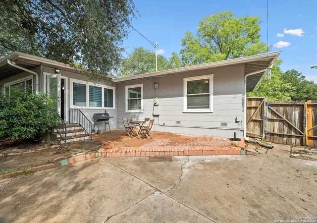 26th image of 352 Larchmont Dr, San Antonio, TX 78209 | MLS# 1967868