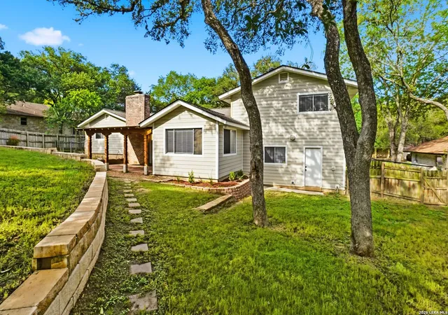 Photo 3 of Single family home for sale at 105 Mossridge, Universal City, TX 78148 | MLS# 1967900 | Listing updated on 2026-08-16