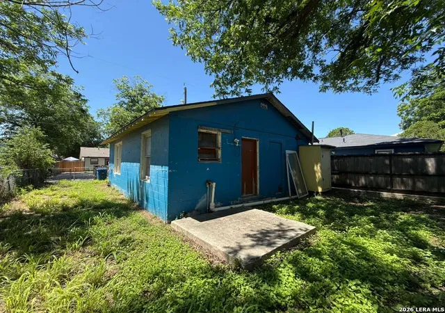 Photo 3 of Single family home for sale at 111 Huerta St, San Antonio, TX 78207 | MLS# 1967910 | Listing updated on 2026-07-06