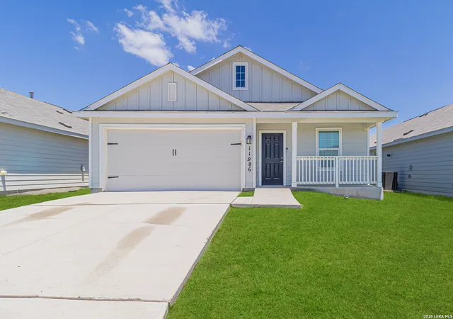 Photo 3 of Sale Pending at 11986 Sand Wedge Way, San Antonio, TX 78221 | MLS# 1967963 | Listing updated on 2026-08-24