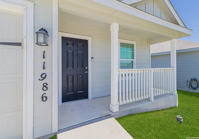 Photo 4 of Sale Pending at 11986 Sand Wedge Way, San Antonio, TX 78221 | MLS# 1967963 | Listing updated on 2026-08-24