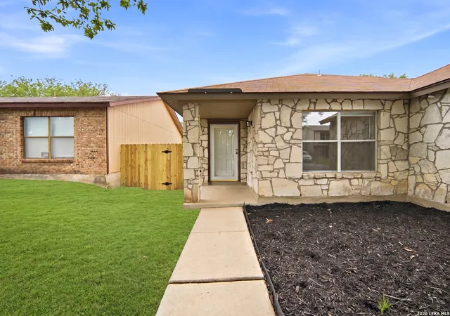 Photo 2 of Single family home for sale at 6827 Celes Meadow Dr, Converse, TX 78109 | MLS# 1967965 | Listing updated on 2026-09-08