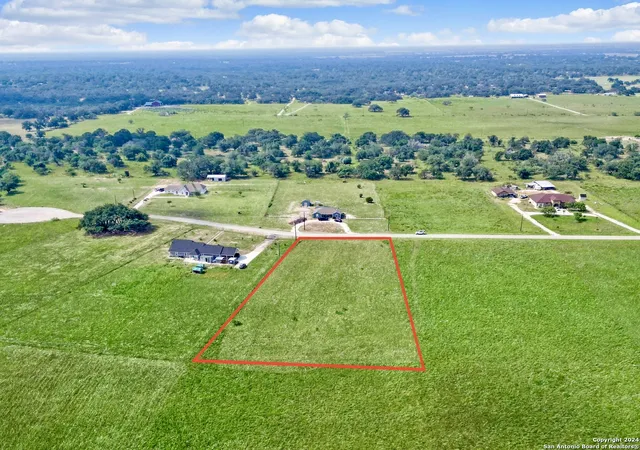 5th image of 223 Stallion Trl, Natalia, TX 78059 | MLS# 1967974