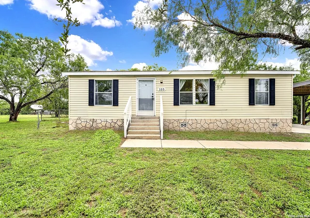 2nd image of 105 Pioneer Home, Seguin, TX 78155 | MLS# 1968000