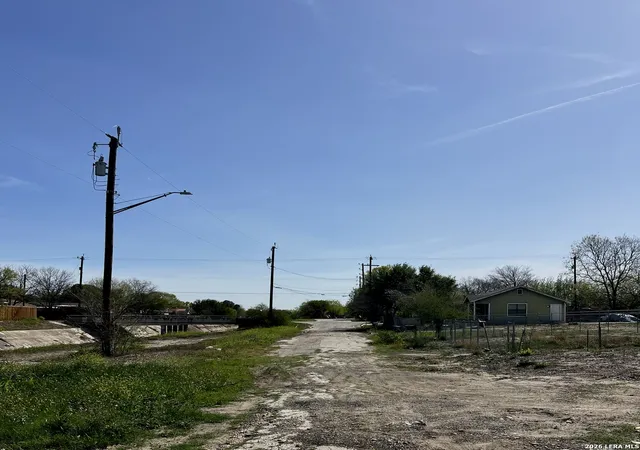 Photo 3 of Land for sale at 526 Barberry, San Antonio, TX 78221 | MLS# 1968008 | Listing updated on 2026-05-30