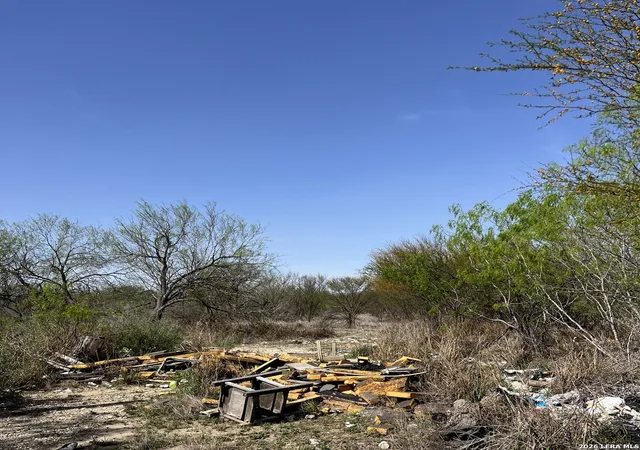 Photo 4 of Land for sale at 526 Barberry, San Antonio, TX 78221 | MLS# 1968008 | Listing updated on 2026-05-30