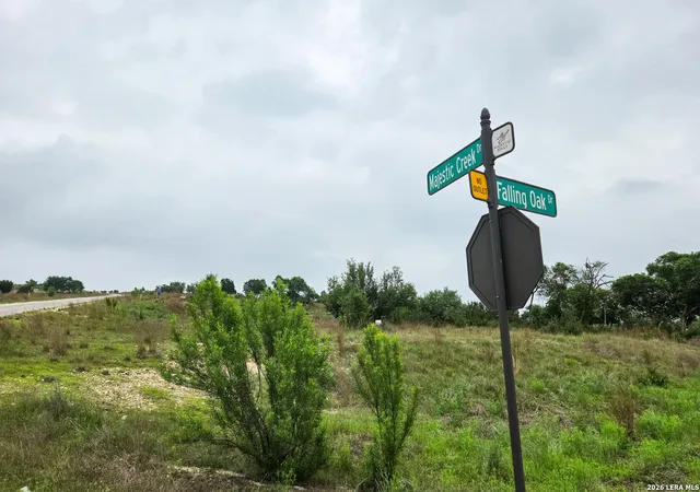 5th image of 44 Falling Oak, Blanco, TX 78606 | MLS# 1968145