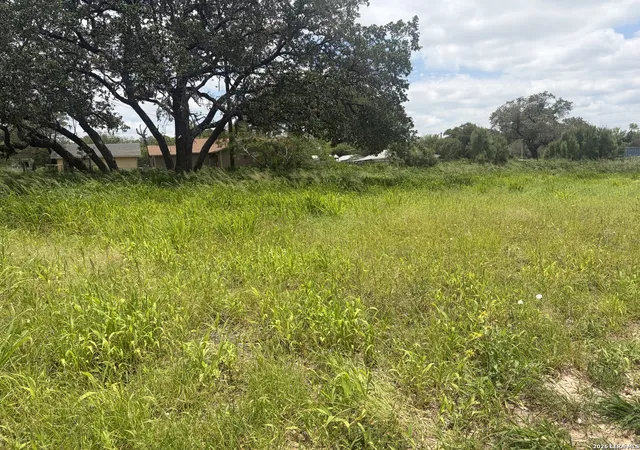 Photo 3 of Land for sale at 615 Rossville Rd, Devine, TX 78016 | MLS# 1968268 | Listing updated on 2026-05-30