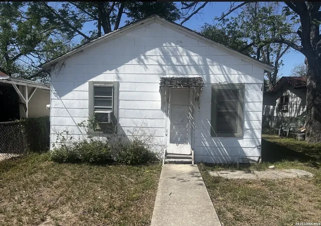 Photo 1 of Single family home for sale at 811 Theo Pwy, San Antonio, TX 78210 | MLS# 1968338 | Listing updated on 2026-08-18