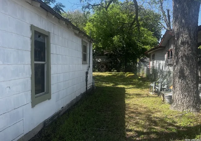 Photo 2 of Single family home for sale at 811 Theo Pwy, San Antonio, TX 78210 | MLS# 1968338 | Listing updated on 2026-08-18
