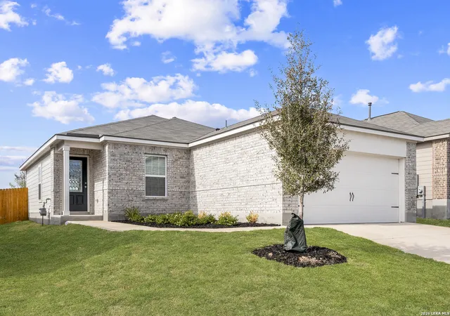 2nd image of 15251 Telfaire Meadow, Von Ormy, TX 78073 | MLS# 1968437