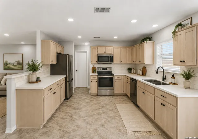 Photo 3 of Single family home for sale at 8927 Interlachen, Selma, TX 78154 | MLS# 1968468 | Listing updated on 2026-09-23