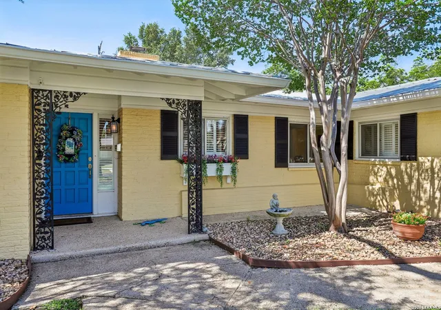 image of 418 Northridge Dr, San Antonio, TX 78209 | MLS# 1968503