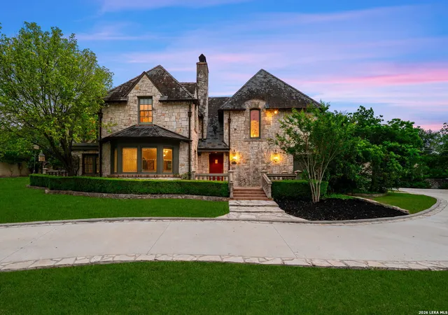 Homes for sale in Olmos Park, TX | 604 E Olmos, Olmos Park, TX 78212 | MLS# 1968537