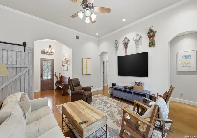 Photo 3 of Single family home for sale at 808 Elmwood Cv, New Braunfels, TX 78130 | MLS# 1968590 | Listing updated on 2026-09-14
