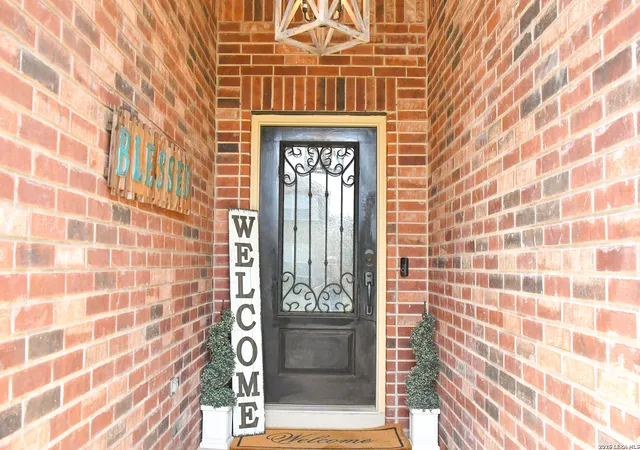 Photo 3 of Sale Pending at 27419 Valle Blf, Boerne, TX 78015 | MLS# 1968675 | Listing updated on 2026-08-18