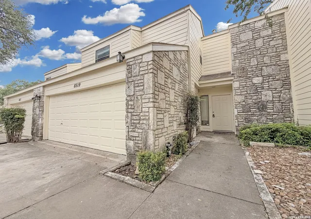 1st image of 8519 Echo Creek Ln, San Antonio, TX 78240 | MLS# 1968711