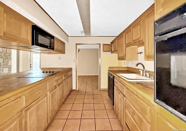 4th image of 8519 Echo Creek Ln, San Antonio, TX 78240 | MLS# 1968711