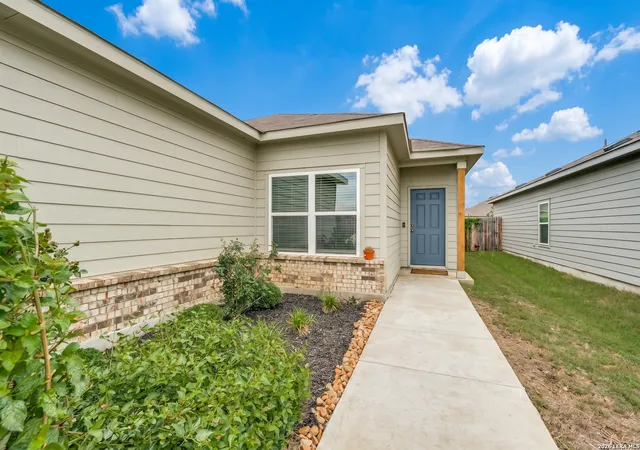 Homes for sale in Elmendorf, TX | 14658 Stirrup Trce, Elmendorf, TX 78112 | MLS# 1968783