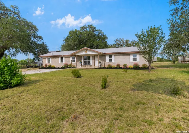 1st image of 1081 County Road 773, Devine, TX 78016 | MLS# 1968795