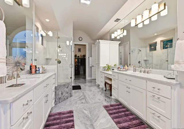 Photo 4 of Single family home for sale at 21335 Rembrandt Hl, San Antonio, TX 78256 | MLS# 1968818 | Listing updated on 2026-08-11