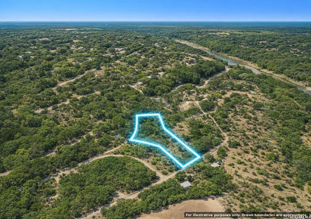 2nd image of 1321 Brushy Creek Dr, Lakehills, TX 78063 | MLS# 1968895