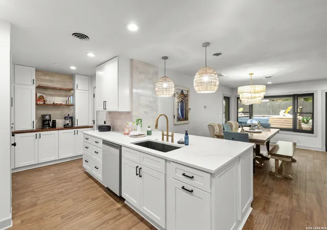 3rd image of 344 Prinz Dr, San Antonio, TX 78213 | MLS# 1968918