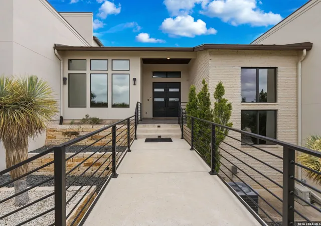 Photo 2 of Mansion for sale at 5913 Verden Ridge, New Braunfels, TX 78132 | MLS# 1968931 | Listing updated on 2026-06-01