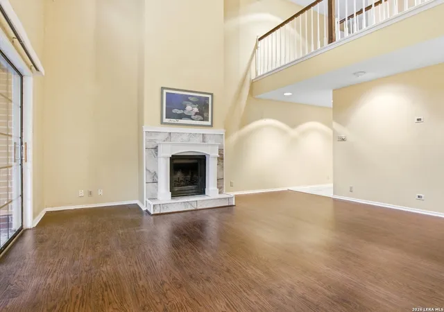 Listing Photo 4 - Condo for sale in building located at 7930 Roanoke Run, San Antonio, TX 78240 - Unit #503