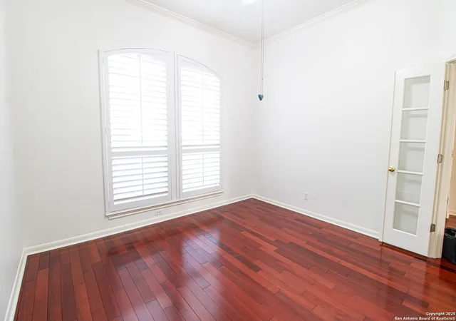 Photo 3 of Single family home for sale at 121 Antler Cir, San Antonio, TX 78232 | MLS# 1969180 | Listing updated on 2026-06-02