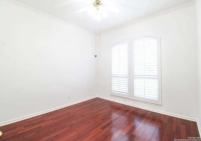 Photo 4 of Single family home for sale at 121 Antler Cir, San Antonio, TX 78232 | MLS# 1969180 | Listing updated on 2026-06-02