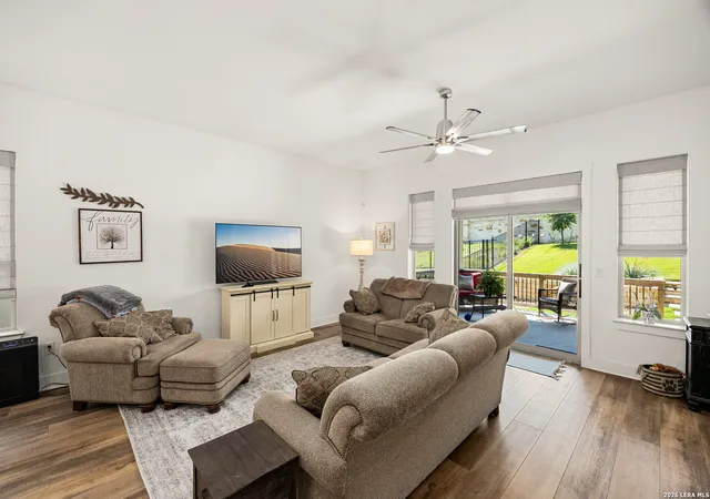 Photo 4 of Single family home for sale at 140 Sentido, Boerne, TX 78006 | MLS# 1969185 | Listing updated on 2026-08-28