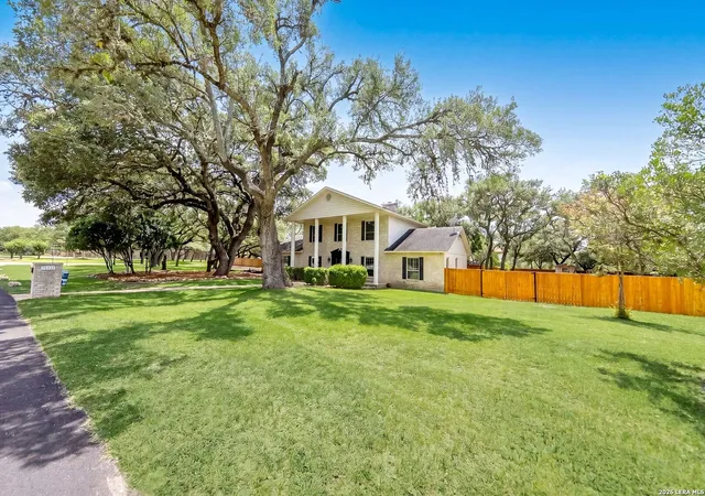 Photo 3 of Single family home for sale at 29279 Seabiscuit Dr, Boerne, TX 78015 | MLS# 1969269 | Listing updated on 2026-09-12