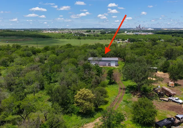 House for sale at 280 Caney Crk Rd, New Braunfels, TX 78130 | MLS# 1969364 | Listing updated on 2026-07-14