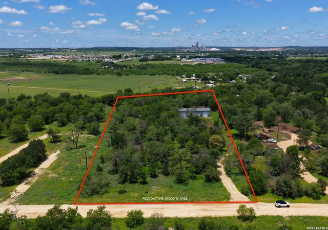 Photo 1 of House for sale at 280 Caney Crk Rd, New Braunfels, TX 78130 | MLS# 1969364 | Listing updated on 2026-07-14
