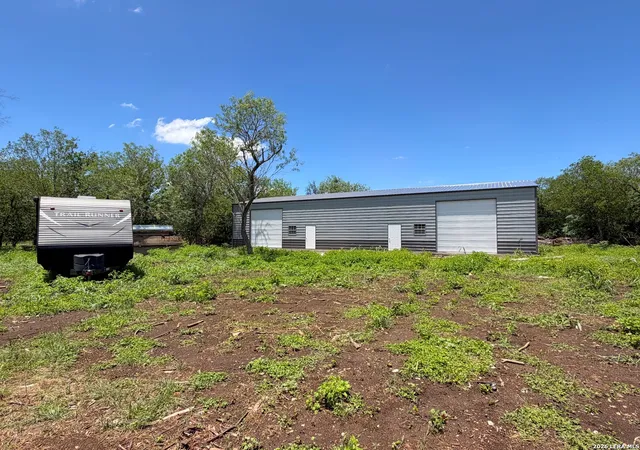 Photo 4 of House for sale at 280 Caney Crk Rd, New Braunfels, TX 78130 | MLS# 1969364 | Listing updated on 2026-07-14