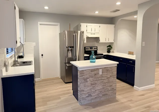 Photo 4 of Single family home for sale at 2107 Mossy Creek Dr, San Antonio, TX 78245 | MLS# 1969412 | Listing updated on 2026-09-19
