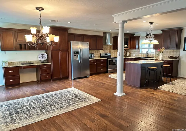 4th image of 5147 Star Trek Dr, Beeville, TX 78102 | MLS# 1969437