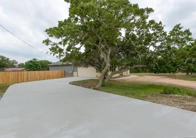 4th image of 490 North Star Dr, Bandera, TX 78003 | MLS# 1969440