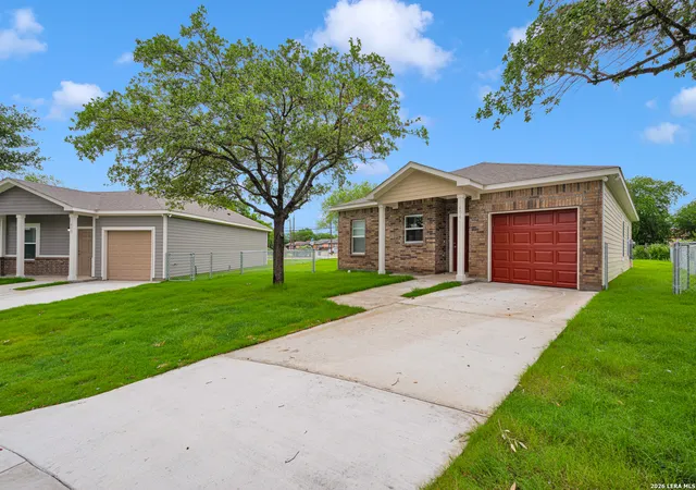 Photo 3 of Sale Pending at 606 Villa Linda, San Antonio, TX 78237 | MLS# 1969462 | Listing updated on 2026-08-25